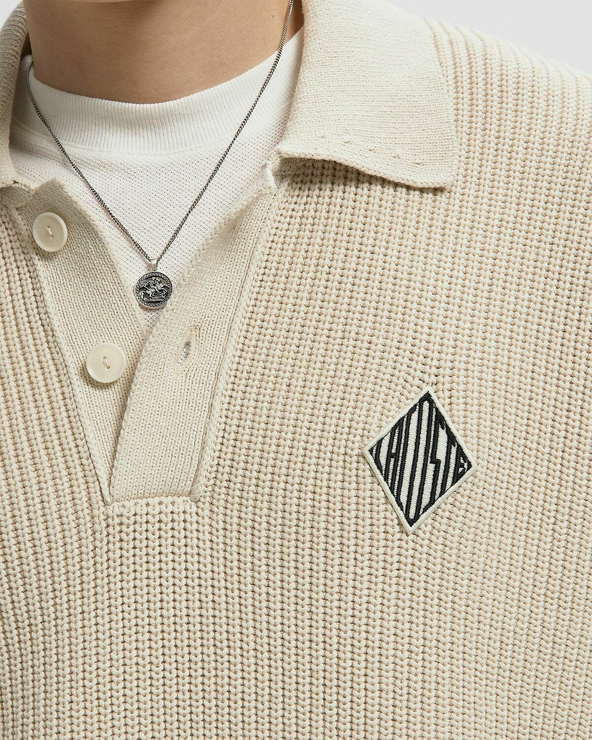 Badge Accent Pearl Rib Polo Collar Sweater