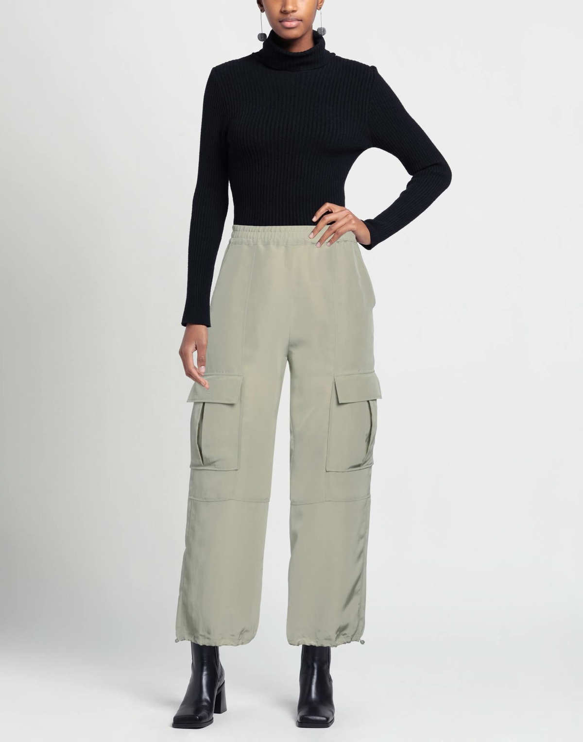 Rodebjer Womens Pants in Sage green