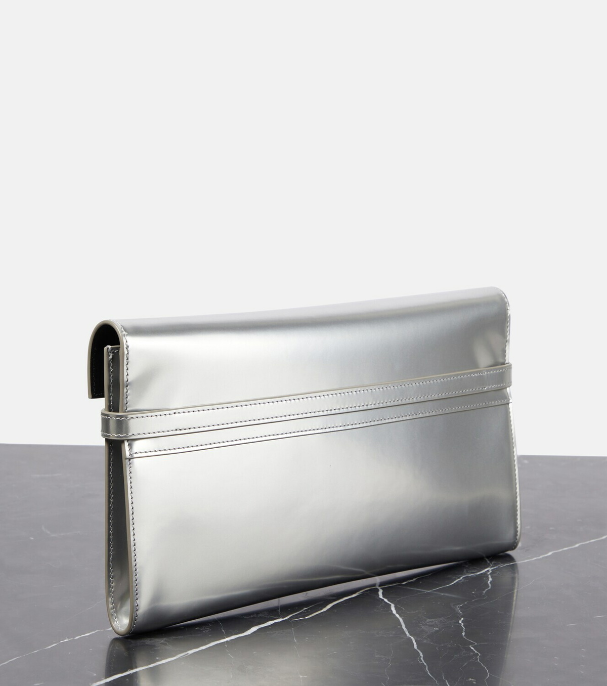 Saint Laurent - Manhattan metallic leather shoulder bag