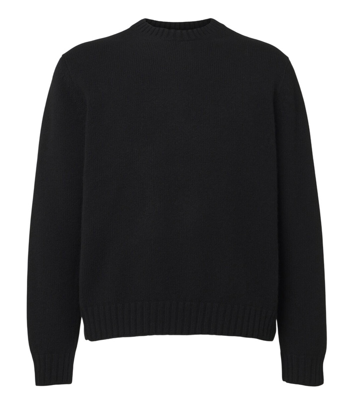 Photo: Saman Amel Elio cashmere sweater