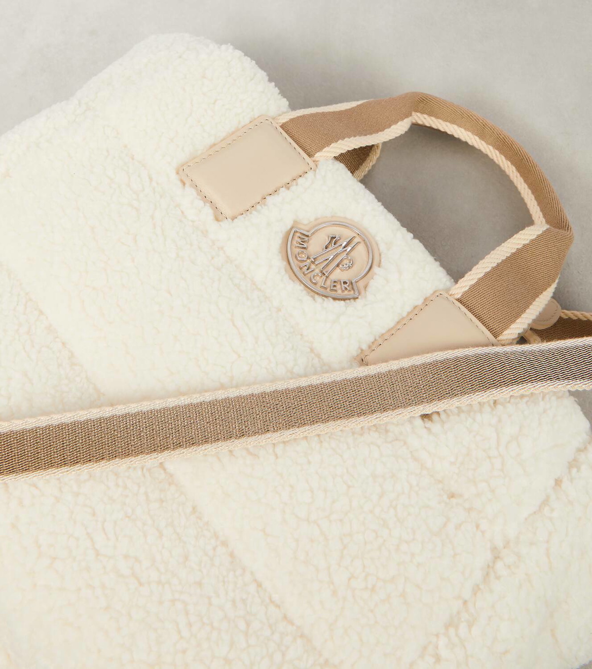 【MONCLER】Caradoc ミニ テディ エフェクト トートバッグ Moncler Caradoc Mini teddy tote bag Moncler