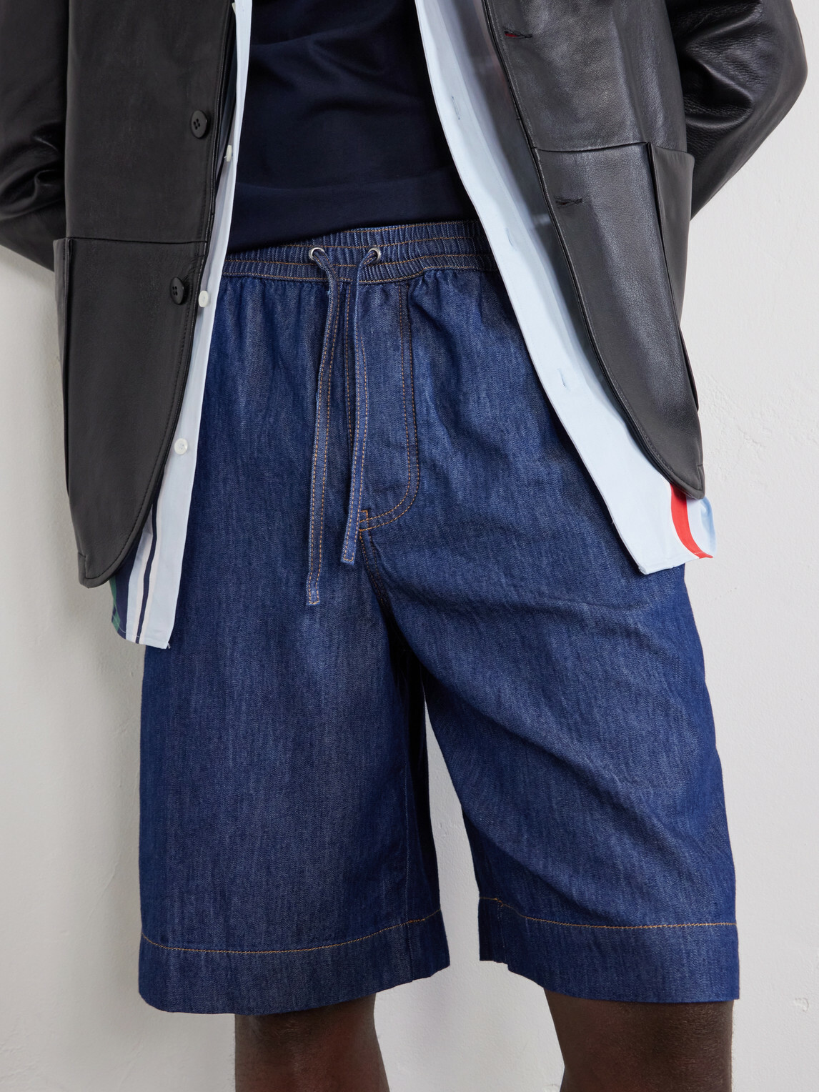 LOEWE - Wide-Leg Anagram-Detailed Cotton-Chambray Drawstring Shorts - Blue