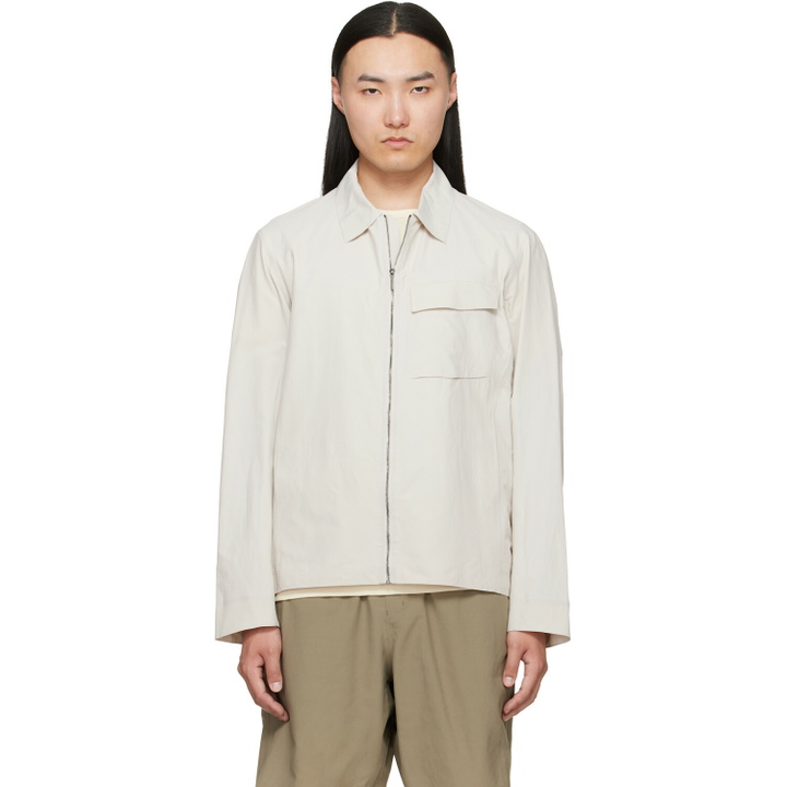 Photo: Veilance Off-White Spere SL Jacket