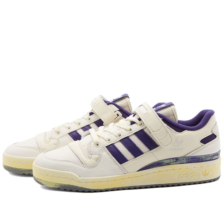 Photo: Adidas Men's Forum 84 Low Aec Sneakers in White/Collegiate Purple