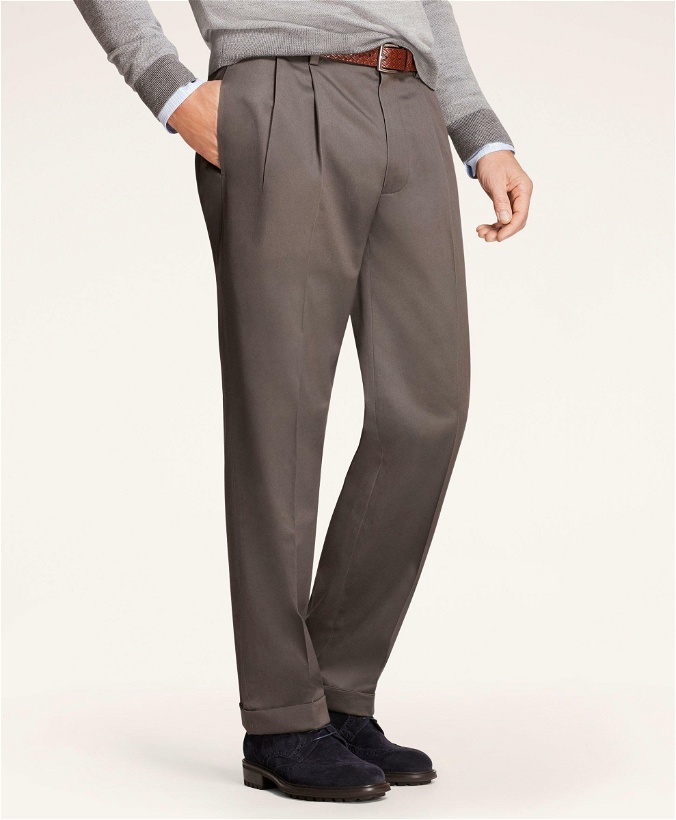 Photo: Brooks Brothers Men's Elliot Fit Stretch Advantage Chino Pants | Grey