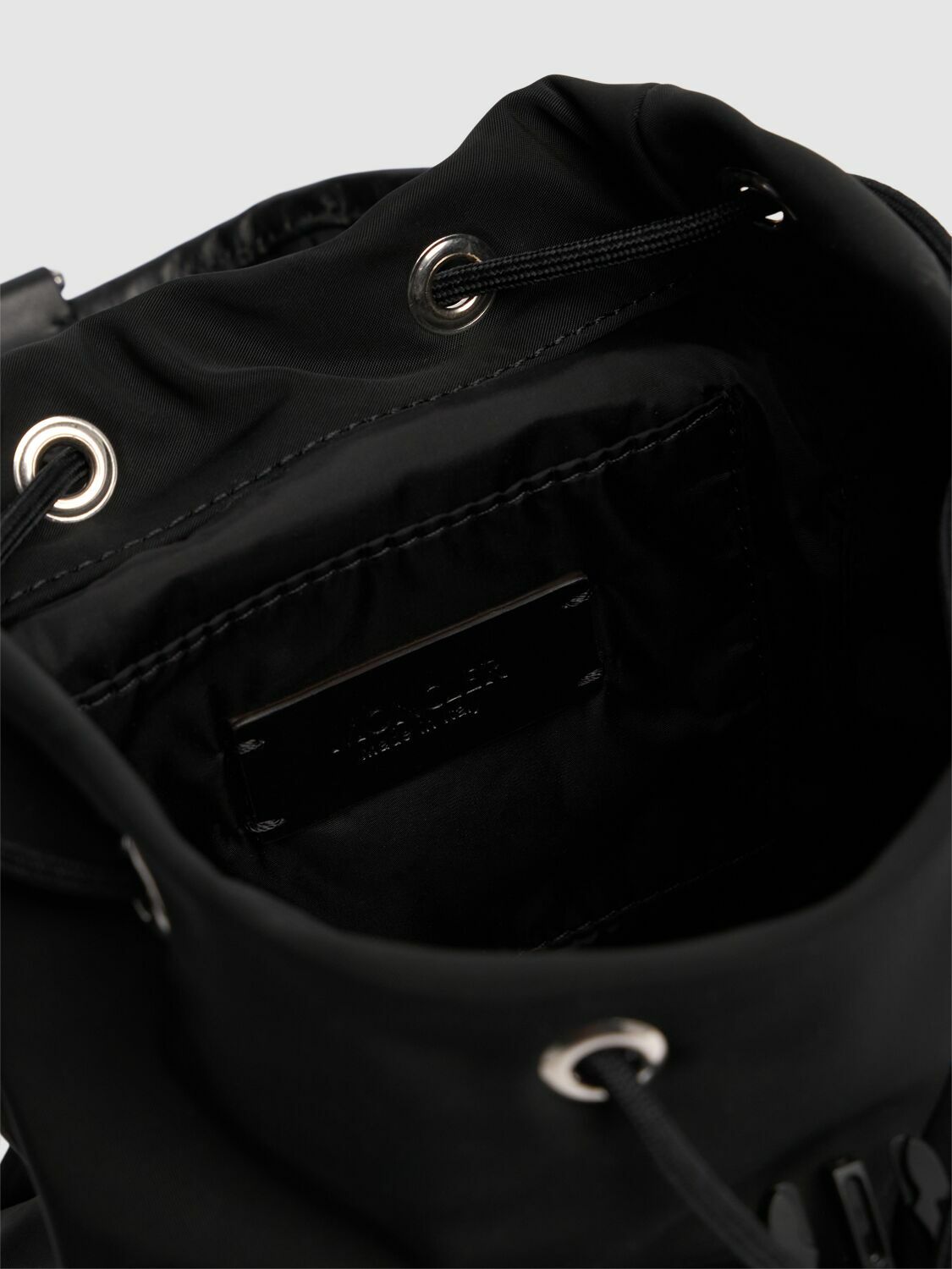 関税込 Moncler Mini Trick Water-Repellent Crossbody Bag Moncler Mini Trick water-repellent Crossbody Bag | Black