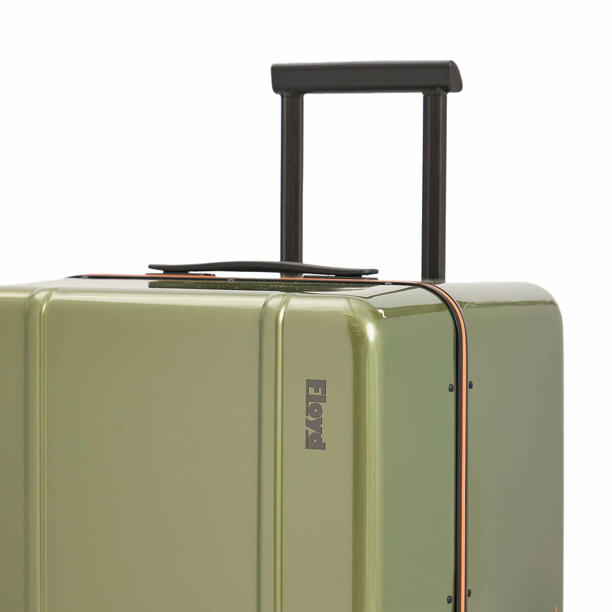 Floyd Bold Check-In Luggage - 87L in Vegas Green 