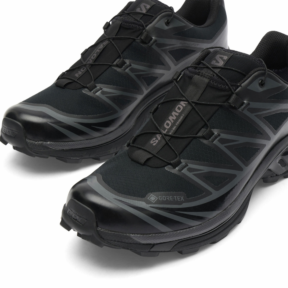 Salomon XT-6 Gore-tex Sneaker in Black/Asphalt