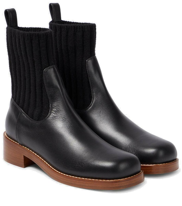 Photo: Gabriela Hearst Hobbes leather Chelsea boots