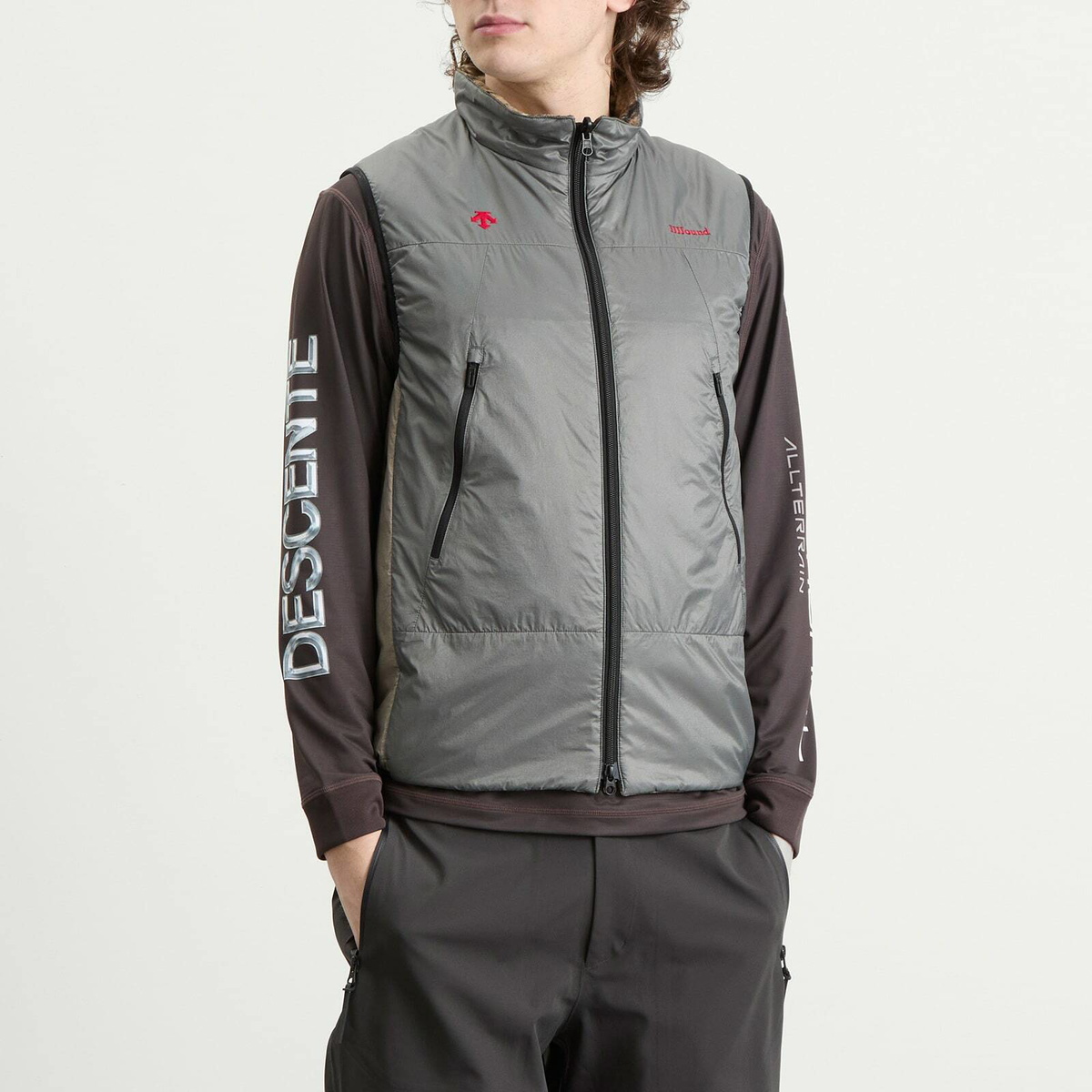 Descente Men's Allterrain x JJJJound Reversible Vest in Charcoal