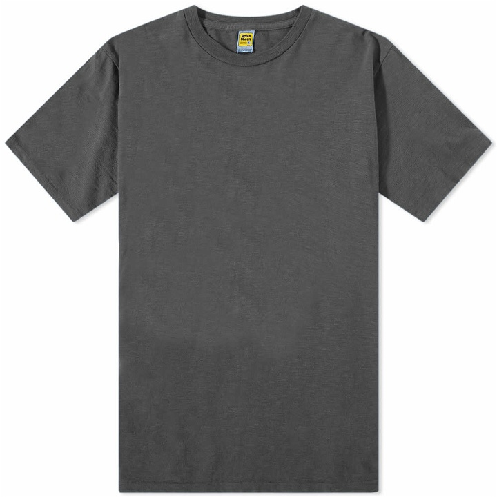 Photo: Velva Sheen Men's Regular T-Shirt in Black