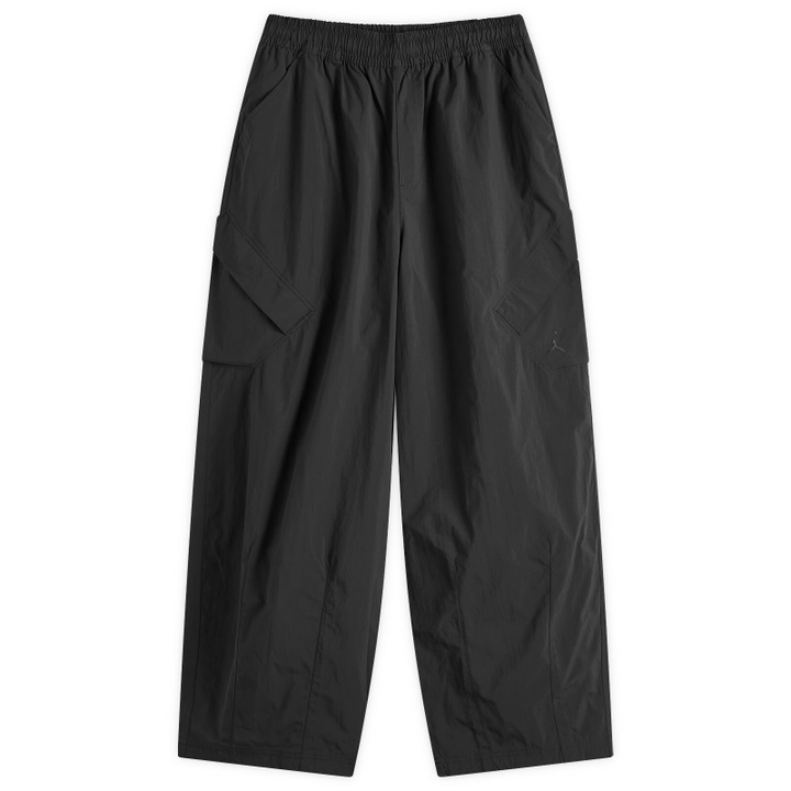 Photo: Air Jordan Women's W Chicago Parachute Pant in Black