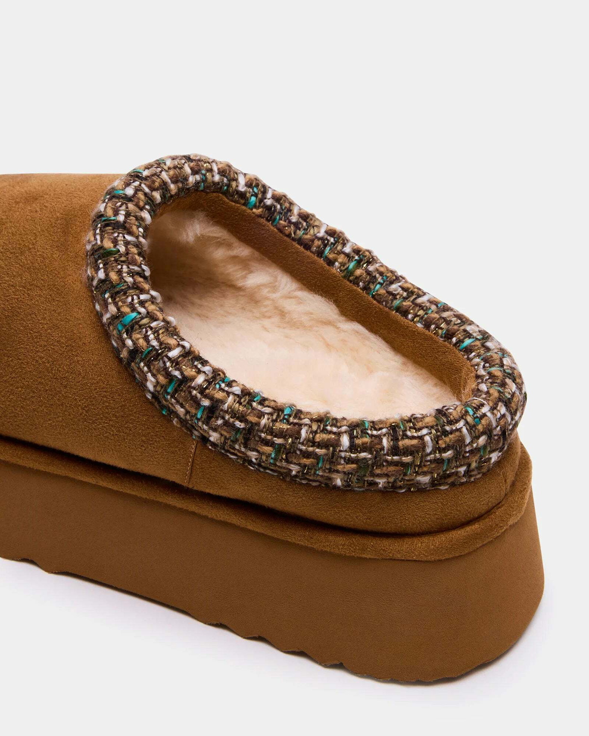 Steve Madden Selden Flats in Tan