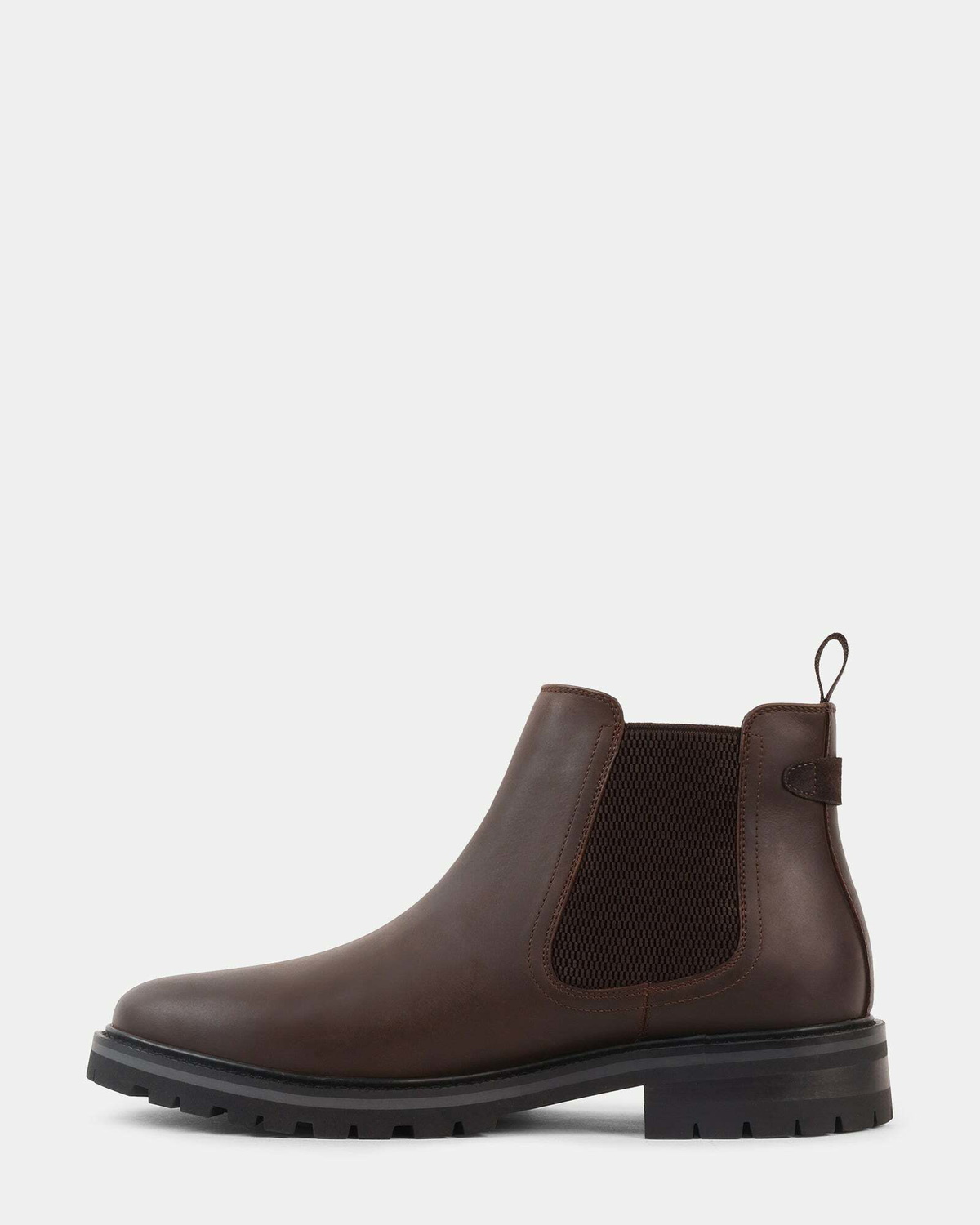 Steve Madden Silvioo Boots in Brown