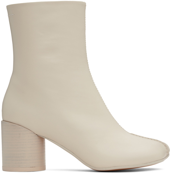 Photo: MM6 Maison Margiela Off-White Stitch-Out Leather Ankle Boots