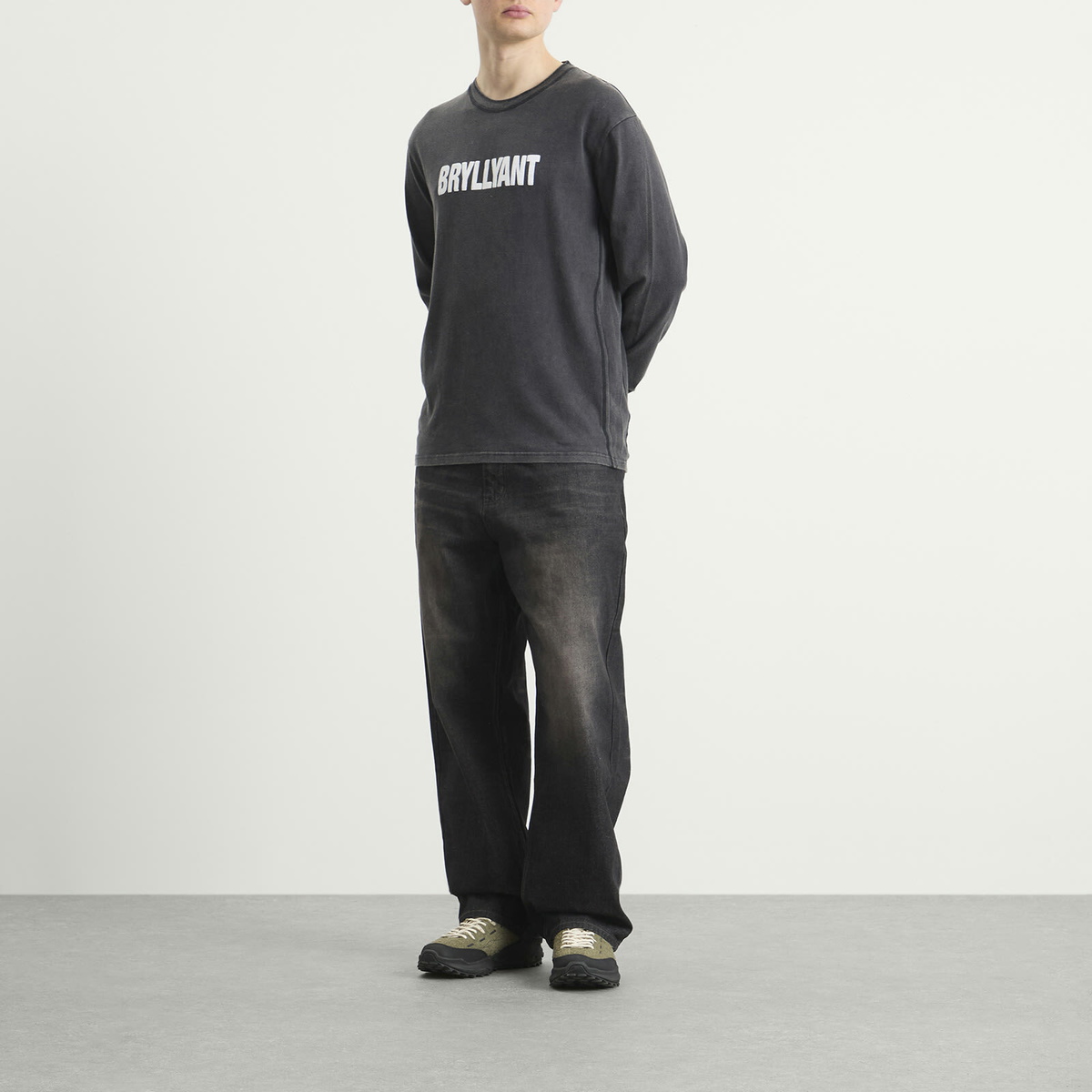 ACMH by Magic Castles Men's Bryllyant Long Sleeve T-Shirt in Vintage Black