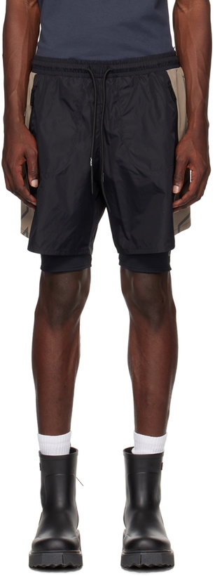 Photo: Off-White Black Striped Shorts