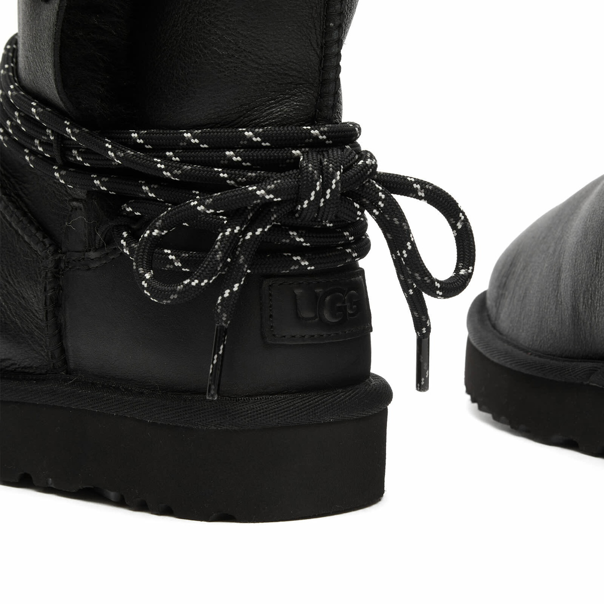 UGG Women's Bailey Ankle Boot in Black