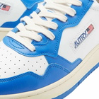 Autry Men's 01 Low Contrast Sneakers in White/Blue