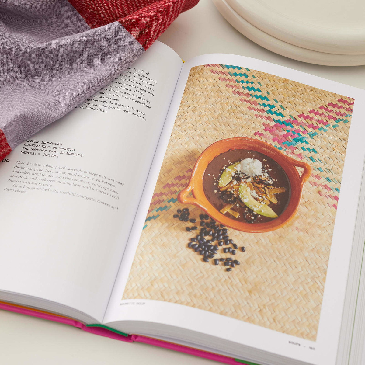Phaidon The Mexican Vegetarian Cookbook in Margarita Carrillo Arronte 