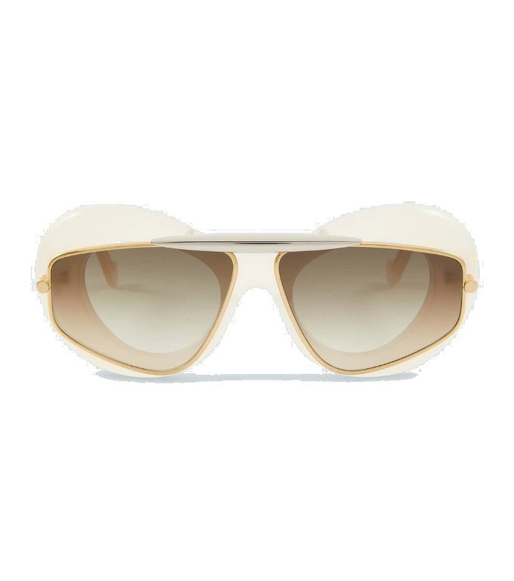 Photo: Loewe Wing cat-eye sunglasses