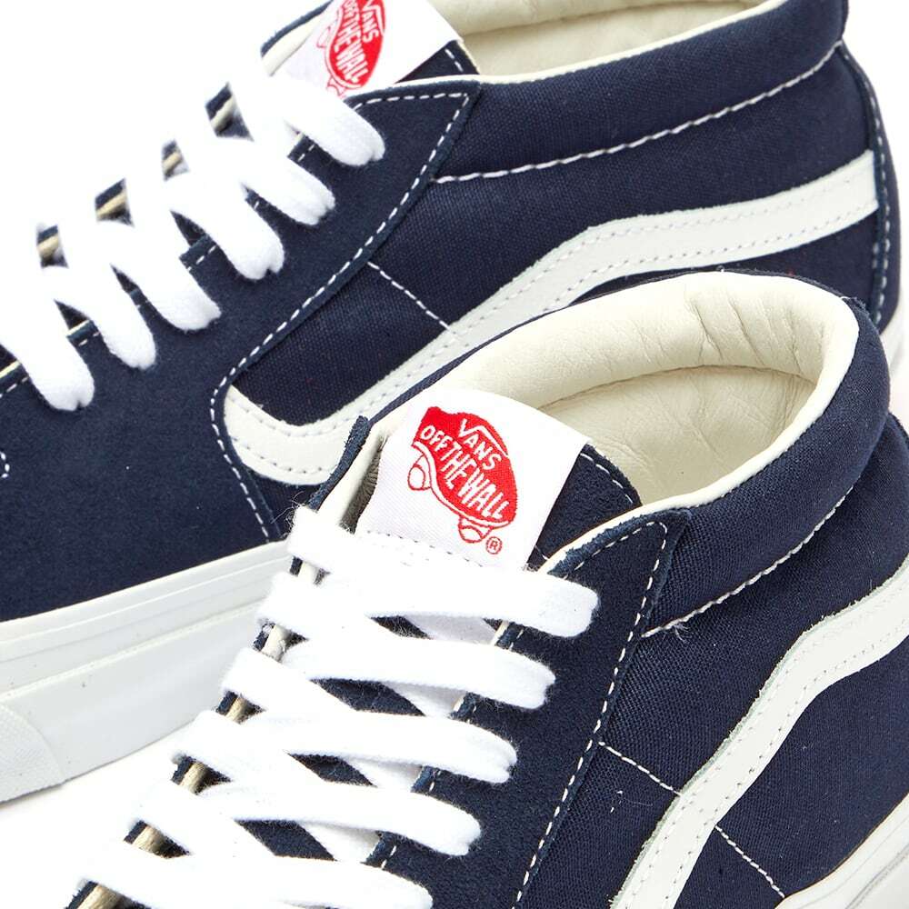 Vans Vault Women's UA OG SK8-Mid LX Sneakers in Suede Canvas