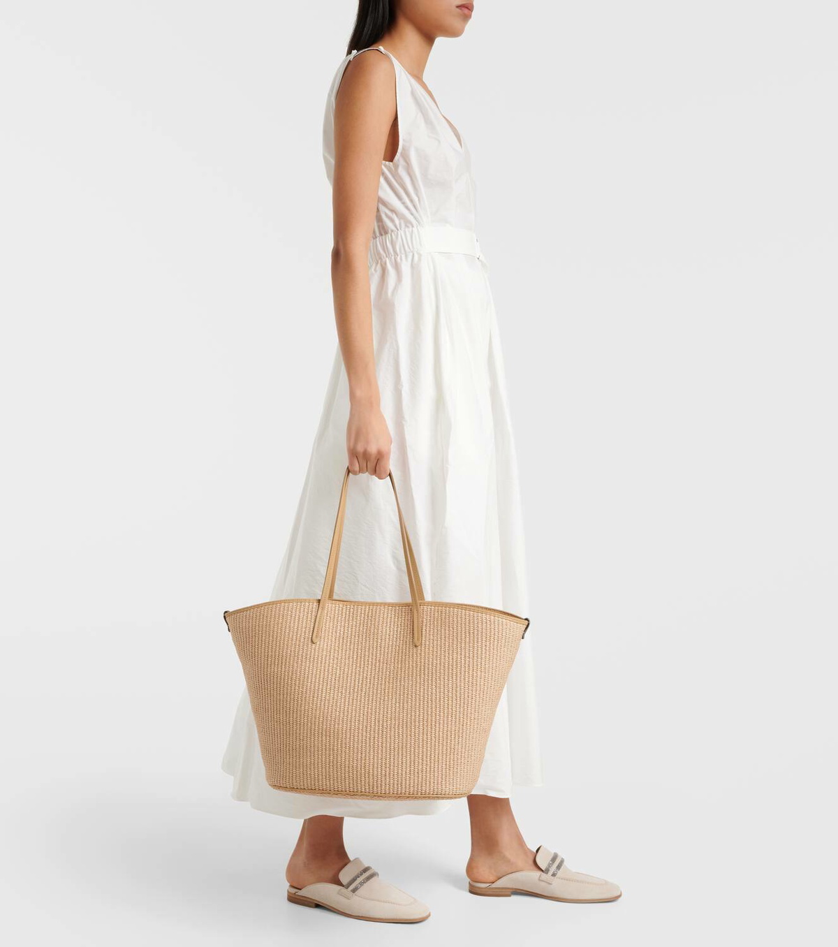 【関税＆送料込み】Brunello Cucinelli Wicker Basket Bag Beige Leather-trimmed raffia shoulder bag | BRUNELLO