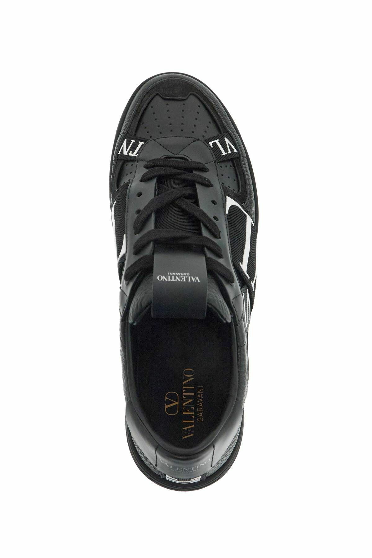 スニーカー VALENTINO Valentino Garavani Sneakers Black Calfskin Open Sneaker for Man in White/ Black | Valentino US
