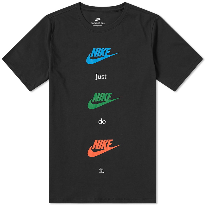 Photo: Nike Repeat Logo Tee