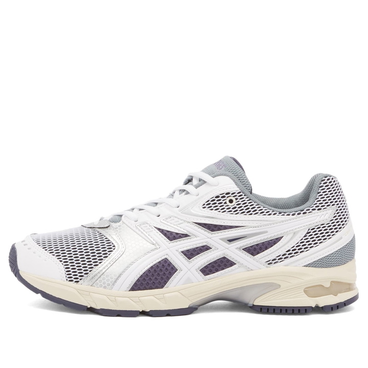 Photo: Asics Gel-Ds Trainer 14 in White/Pure Silver