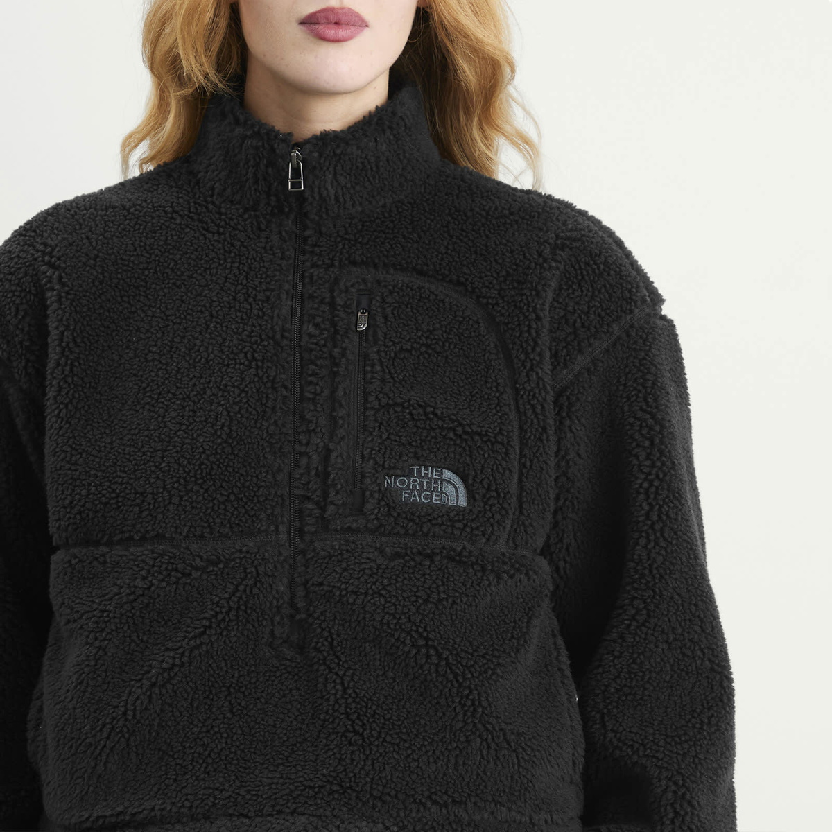 The North Face Women's Extreme Pile Pullover in Tnf Black