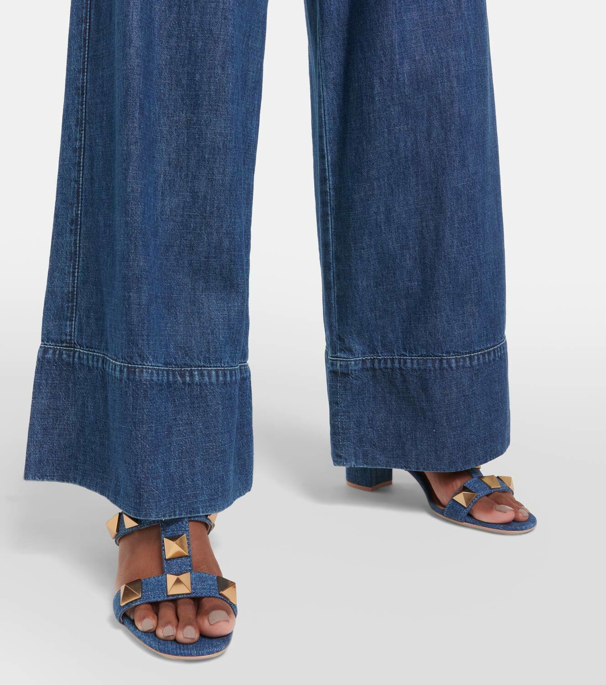 VALENTINO GARAVANI ◆ Roman Stud Denim Sandals Valentino Garavani Roman Stud denim sandals Valentino Garavani