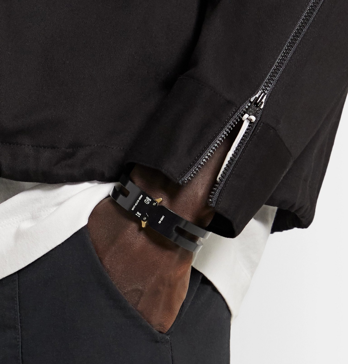 1017 ALYX 9SM - Matte-Metal Bracelet - Black 1017 ALYX 9SM