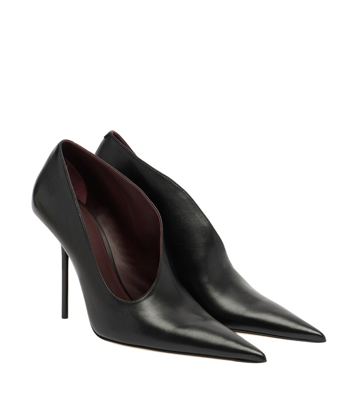 Photo: Victoria Beckham Sloane leather pumps