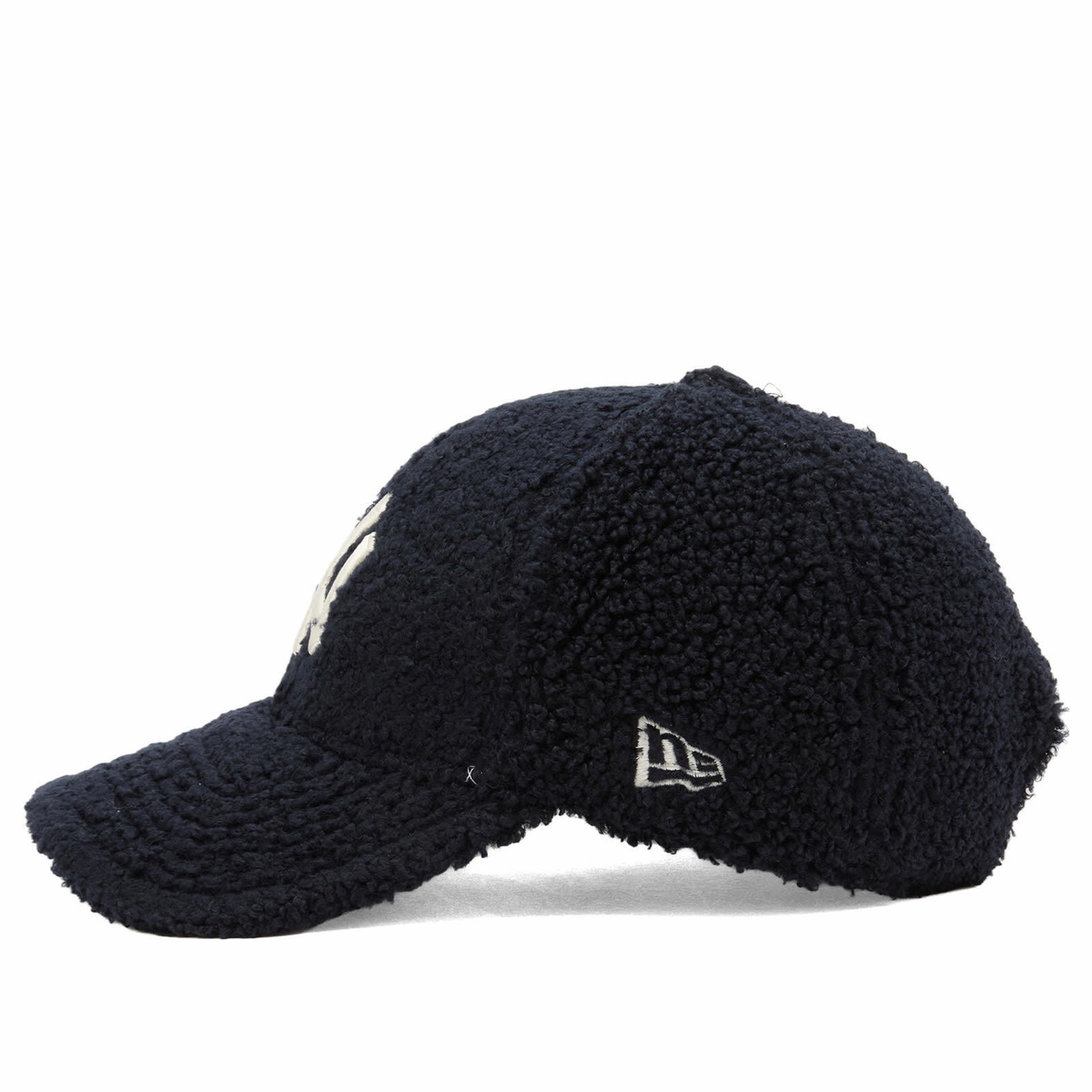 New Era New York Yankees Borg 9Forty Adjustable Cap in Navy 