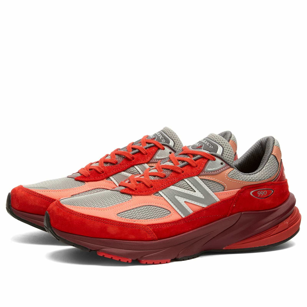 New Balance 990v6 Sneaker in Red