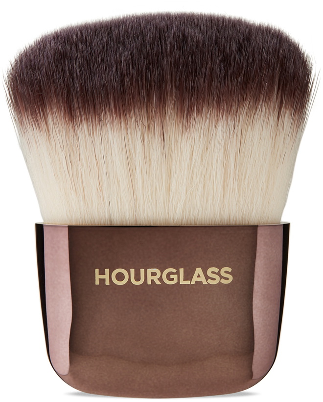 Photo: Hourglass Ambient Powder Brush