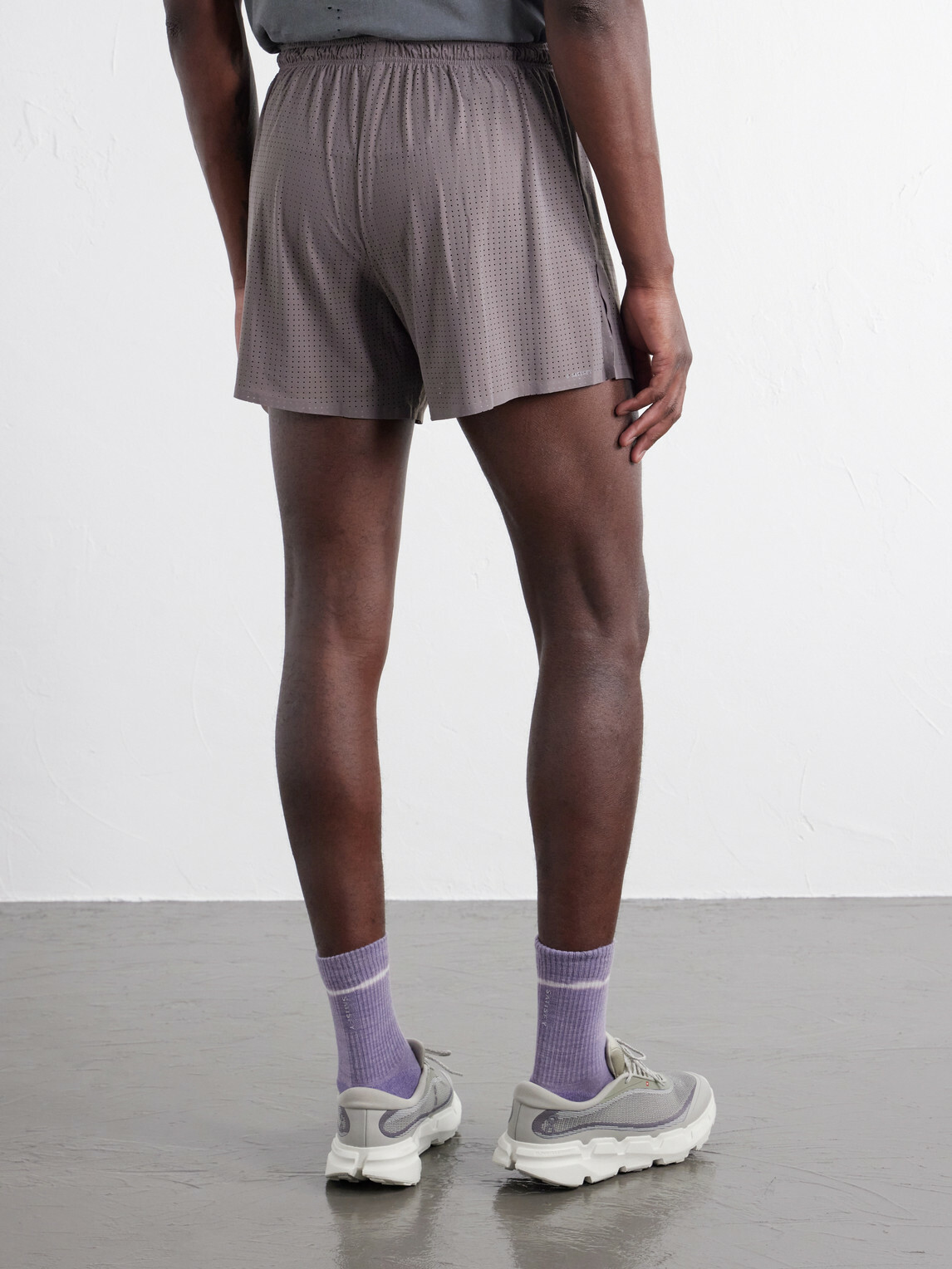 Satisfy - Straight-Leg Logo-Appliqu&eacute;d 5" Space‑O&trade; Shorts - Brown