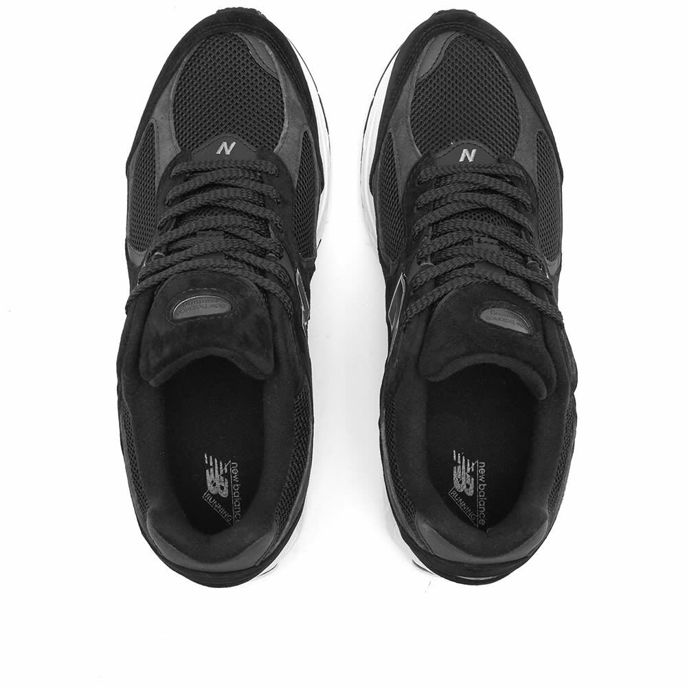 New Balance Men's M2002RBK Sneakers in Black New Balance