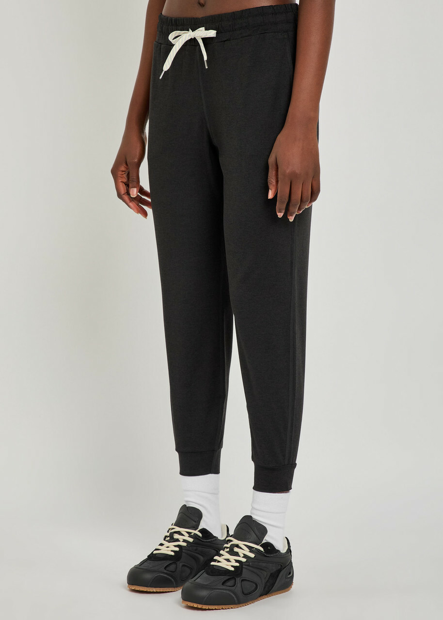 Vuori Performance Slubbed Jersey Cropped Sweatpants Black