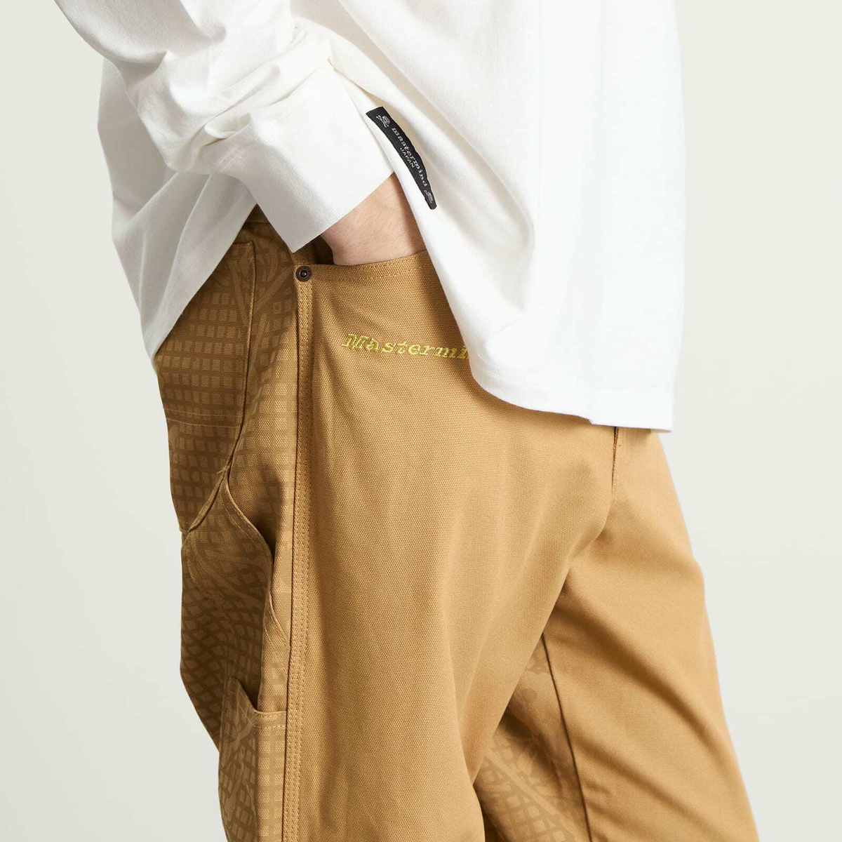 MASTERMIND WORLD Men's x Dickies Duck Carpenter Pant in Camel