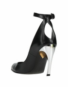 Mcqueen Womens Pumps in Black