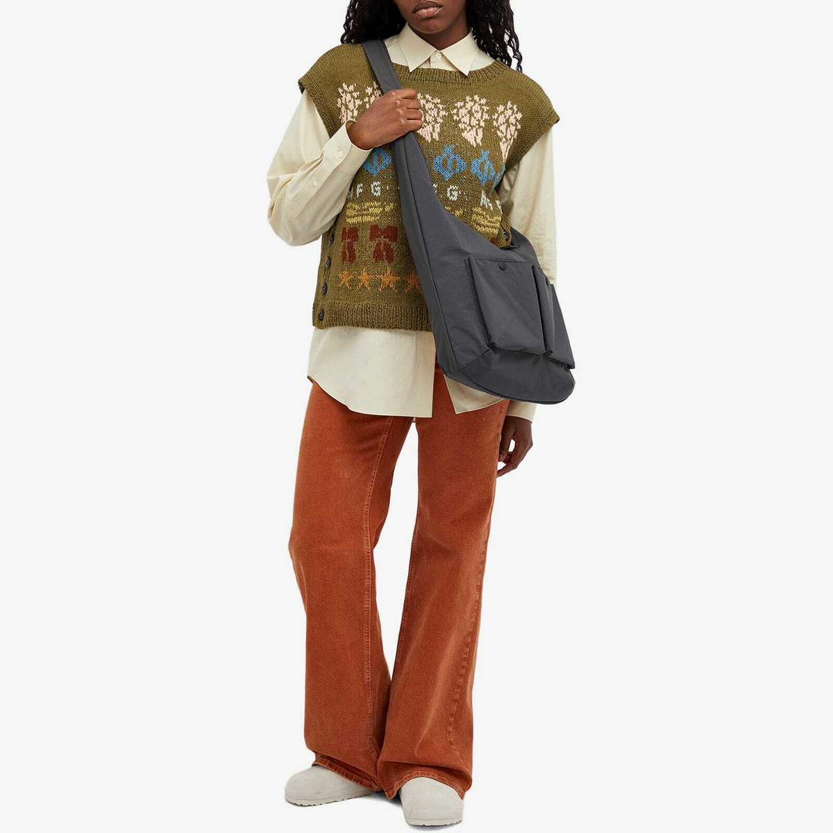 Story mfg. Women's Button Vest in Olive Contest