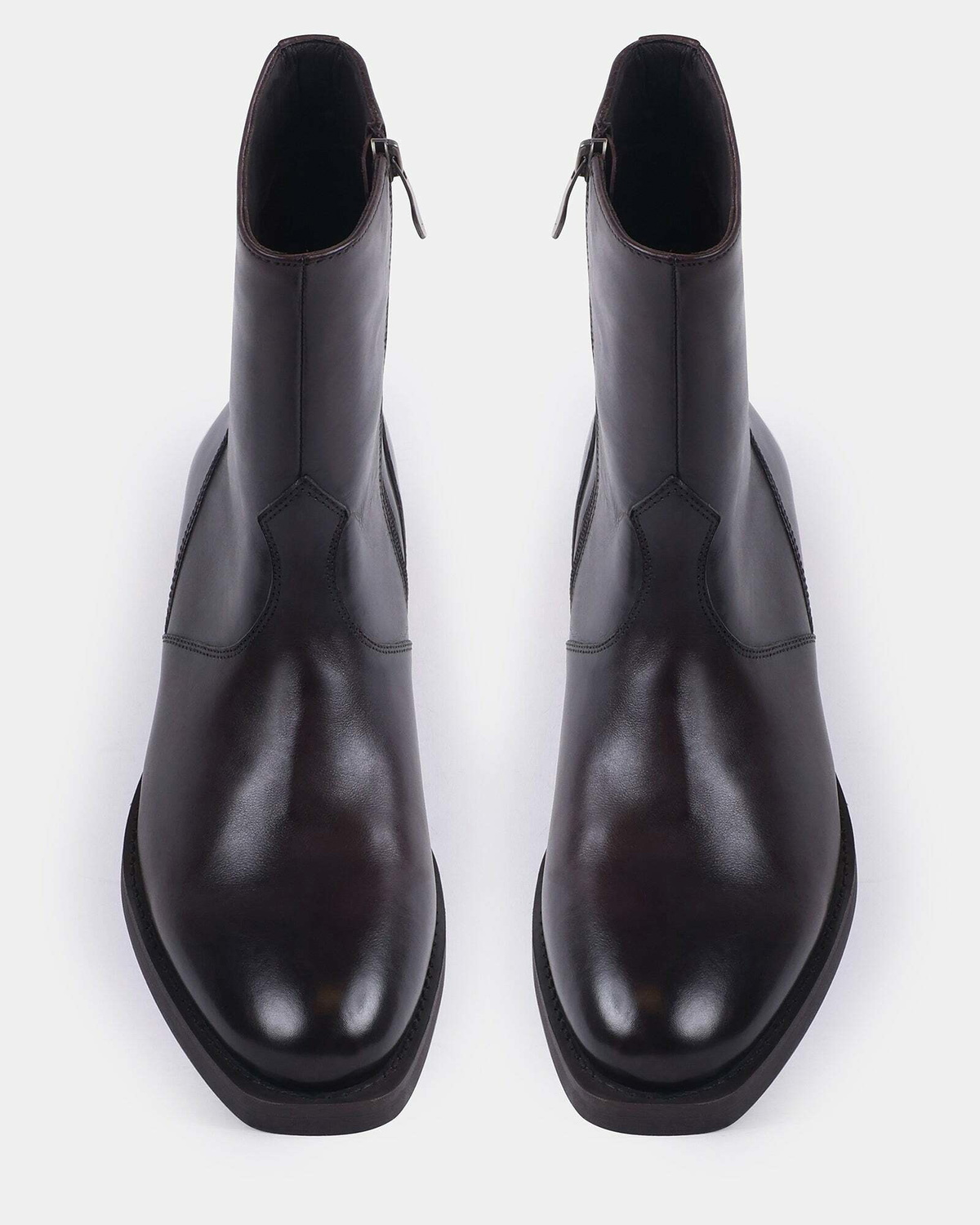 Steve Madden Conte Boots in Brown