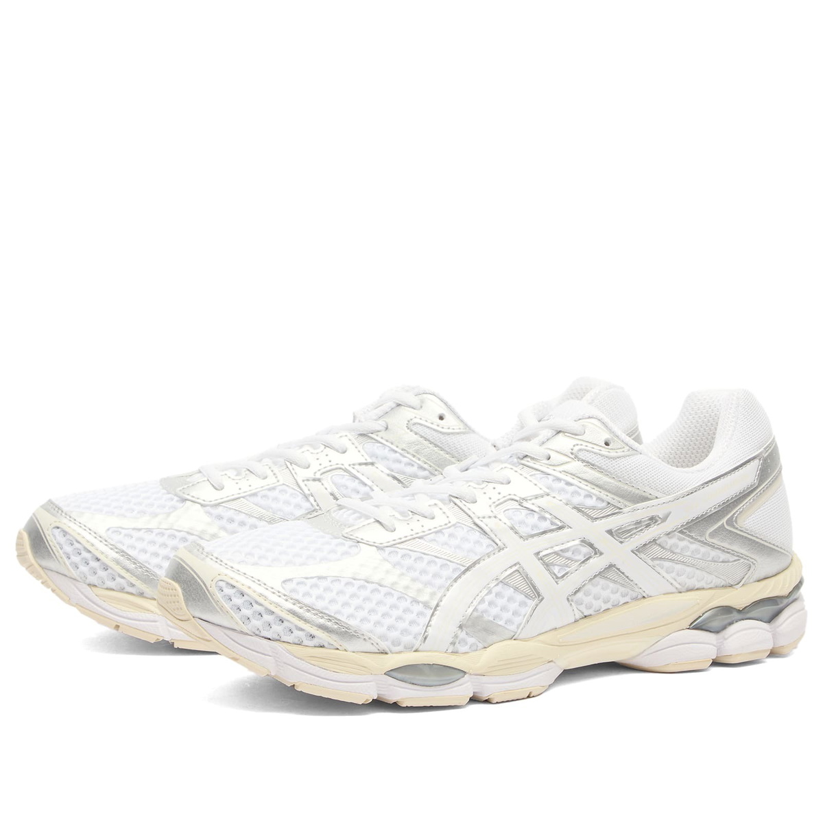 Asics GEL-Cumulus 16 Sneaker in White