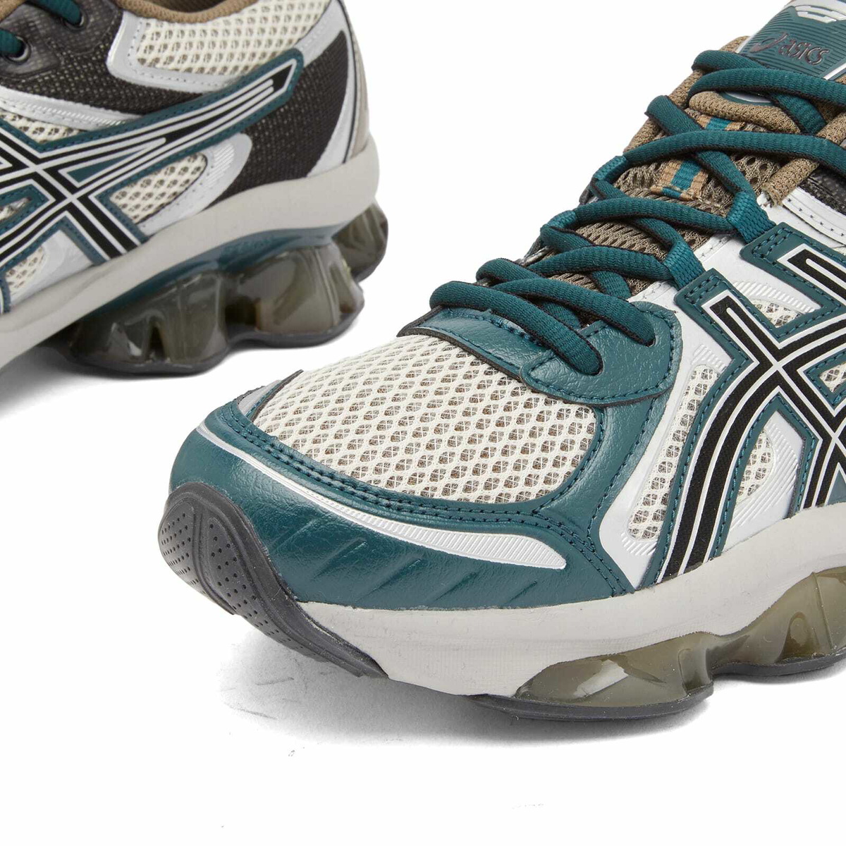 Asics Gel-Quantum Kinetic in Oatmeal/Dark Taupe