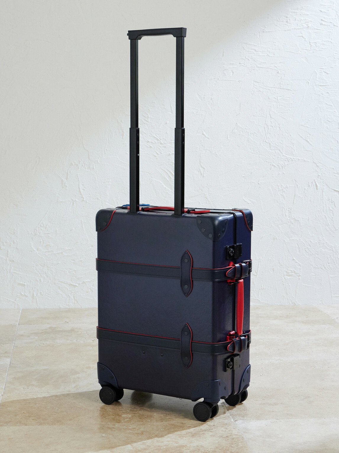 Globe-Trotter - 007 James Bond Thunderball Leather Carry-On Suitcase