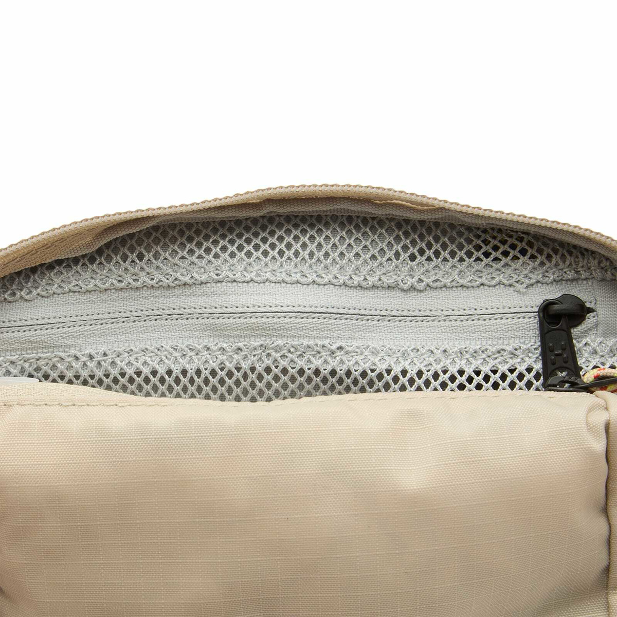 Haglöfs Men's Tight Hip Pack 1L in Chalk Beige/True Black 