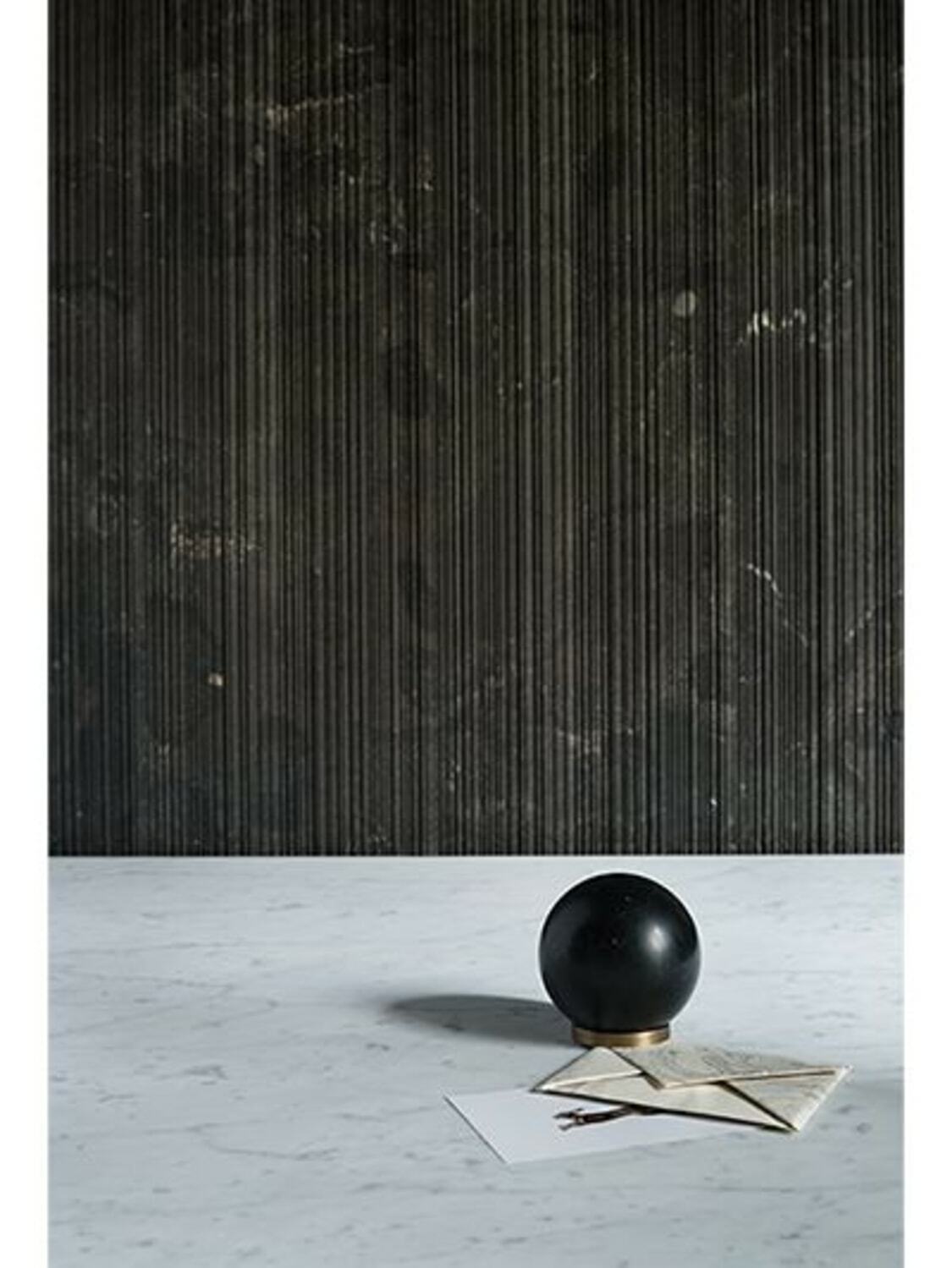 SALVATORI - Gravity Nero Marquinia Marble Sphere