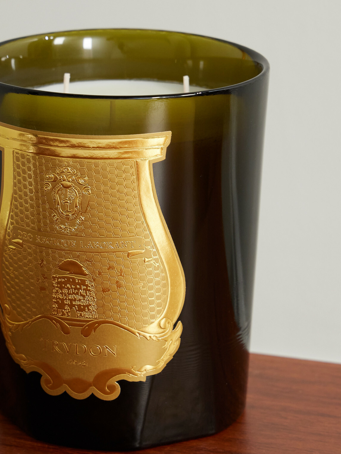 Trudon - Ernesto Tobacco and Leather Scented Candle, 800g